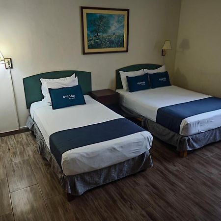Hotel San Isidro Inn Лима Стая снимка